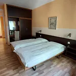 אכסניה Swiss Nassa Garni לוגאנו