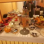 Swiss Nassa Garni * לוגאנו