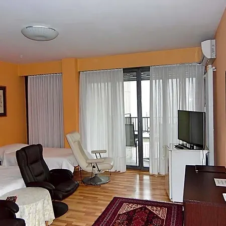 Swiss Nassa Garni Lodge *