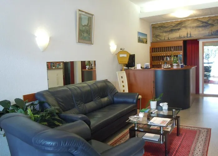 山林小屋 Swiss Nassa Garni *