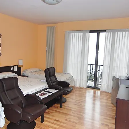 Swiss Nassa Garni Lodge *